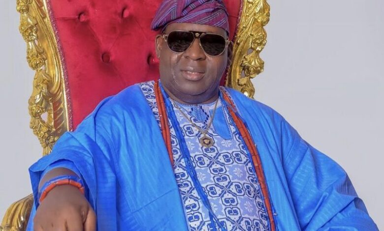 Oba Sefiu Olawale Oyebola Adeyeri 800x630
