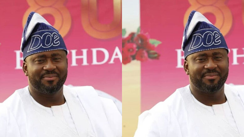 Desmond Elliot 1