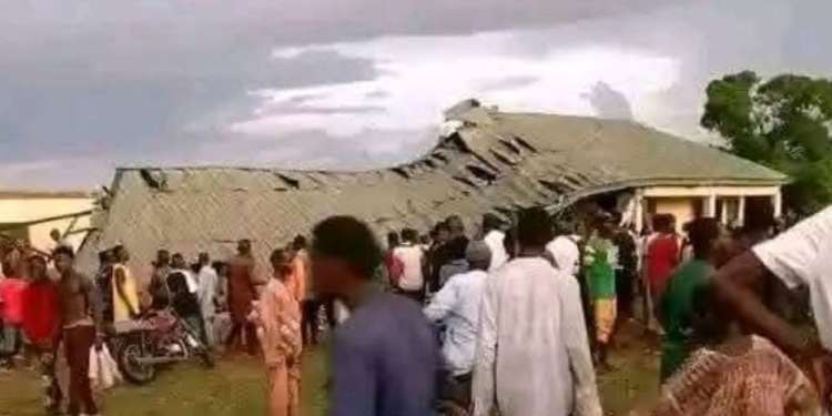 School collapses 1