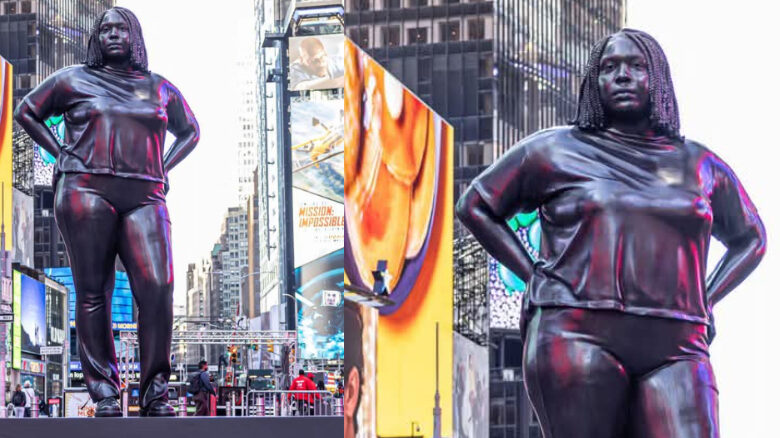 statue newyork square